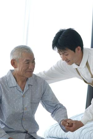 ホワイトニングで、歯を白くするには